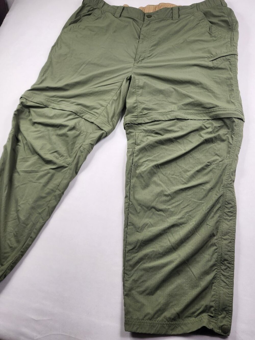 LL Bean Mens XXL Green Stretch Hiking Cargo Pants Lightweight Zip Off Waterproof